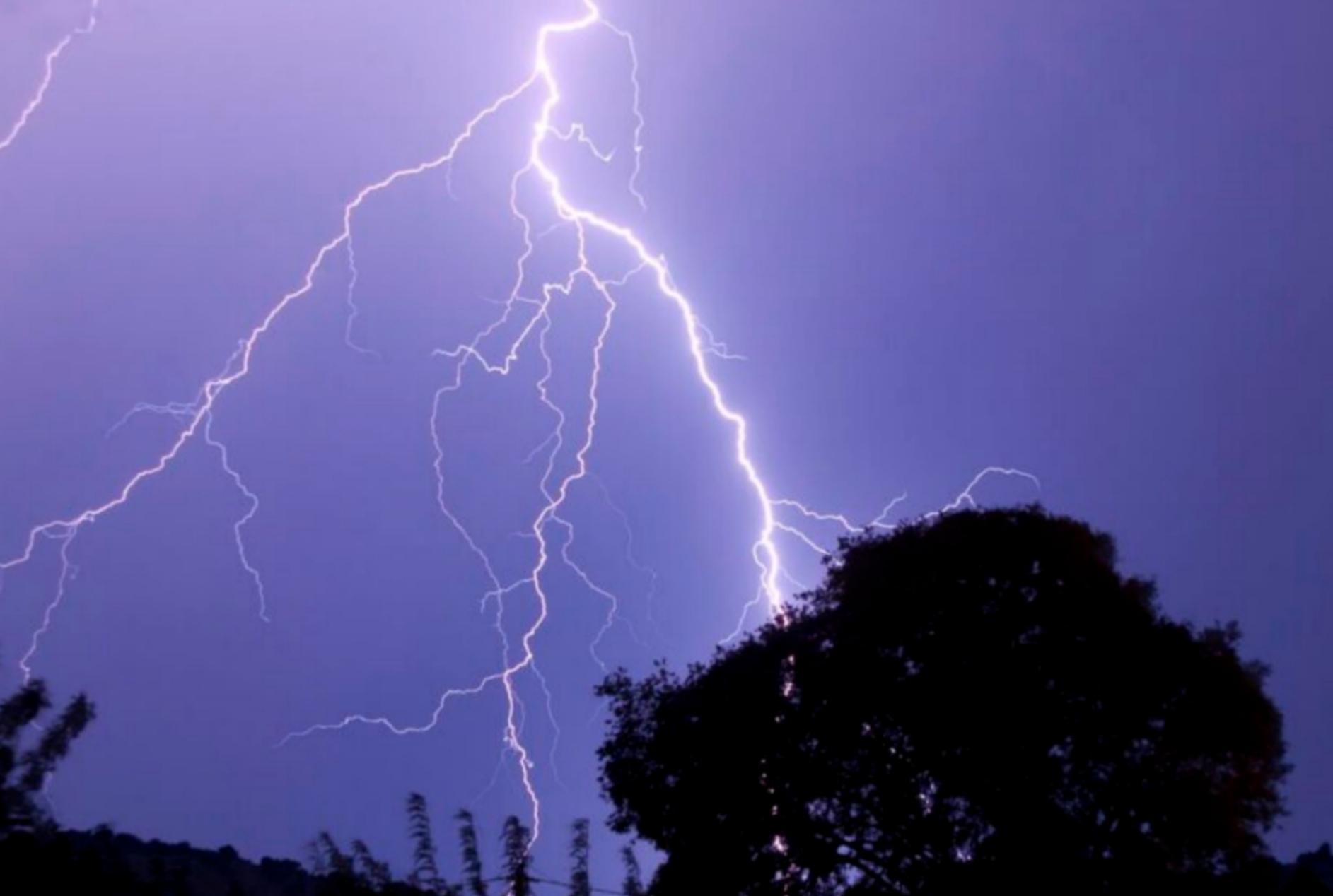 foto de Paraná tem alerta laranja para tempestades nesta segunda (5) e terça (6); confira as cidades