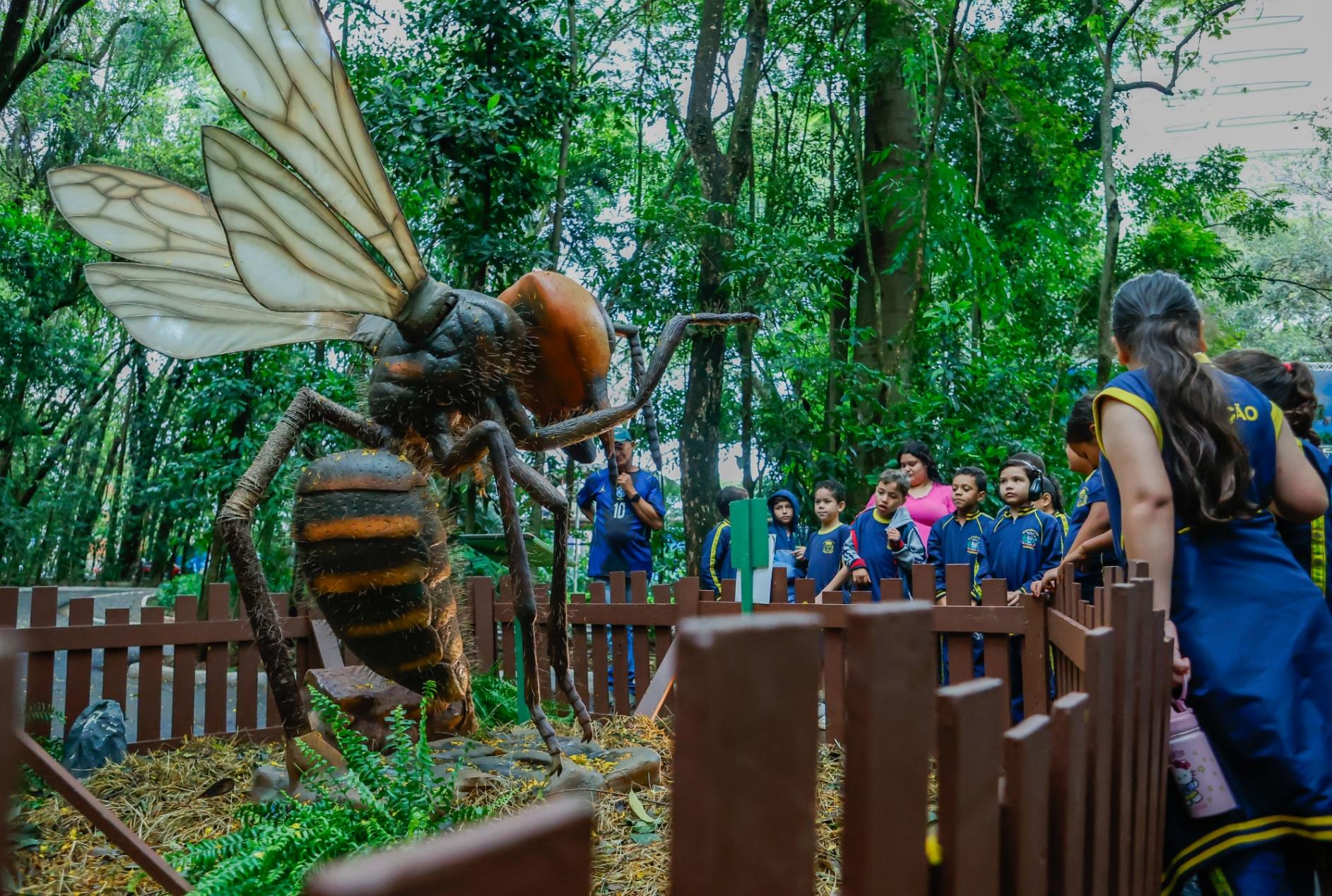 Exposição ‘Primavera Encantada: Natureza Gigante’ no Parque do Ingá é prorrogada até dia 27 outubro