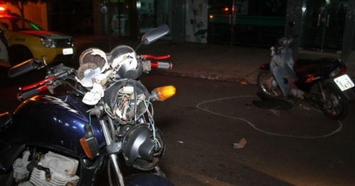 Batida entre motos deixa duas pessoas feridas em Paiçandu