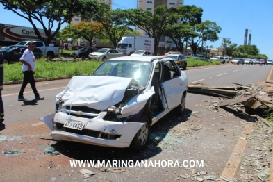 foto de Motorista invade pista e bate de frente com carro que transportava funcionários do SAMU em Maringá