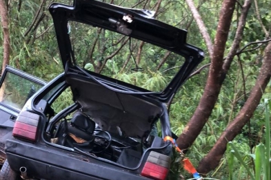 foto de Colisão entre carros e caminhão mata casal e bebê recém-nascido fica gravemente ferido na região de Cianorte