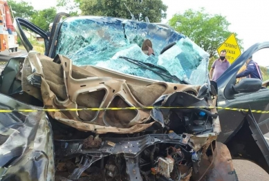 foto de Mãe morre, pai e filha além de outras duas pessoas ficam feridas em trágico acidente no Paraná