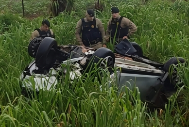 foto de Colisão envolvendo dois carros em rodovia deixa vítimas graves na região