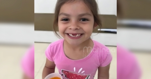 Menina de 6 anos morre após ser atingida por trave de futebol durante brincadeira