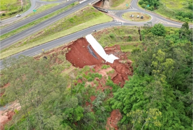 foto de DNIT alerta para bloqueio na BR-376/PR, na altura da alça de acesso a Colorado