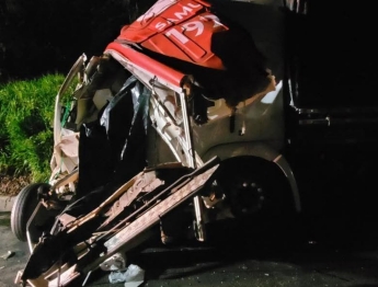 foto de Médico, enfermeira, motorista e paciente morrem em acidente com ambulância do Samu no Paraná