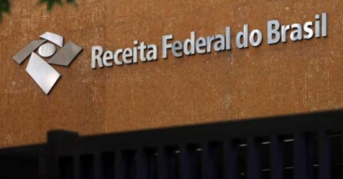 O que muda nos cartões de crédito e Pix com o novo controle da Receita? Veja perguntas e respostas