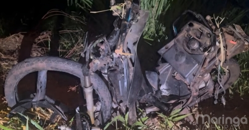 Colisão entre carro e moto termina na morte de pai e filho na região