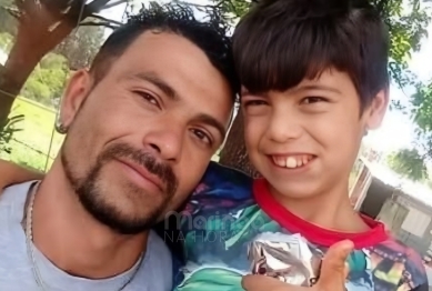 foto de Colisão entre carro e moto termina na morte de pai e filho na região