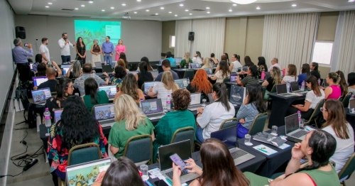 Prefeitura capacita servidores para implantação de plataforma para matrícula online na rede municipal de ensino