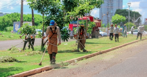 Com mutirões e trabalho intenso, Prefeitura realizou roçada em mais de 1 milhão de metros quadrados