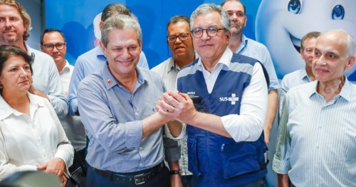Ministro da Saúde visita a nova Sala de Vacina e anuncia Maringá como cidade-piloto do ‘Programa Mais Acesso a Especialistas’