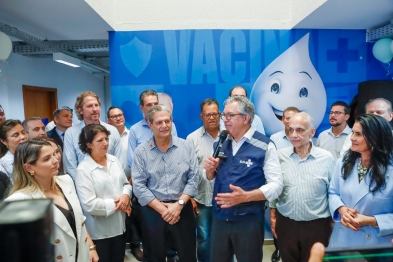 foto de Ministro da Saúde visita a nova Sala de Vacina e anuncia Maringá como cidade-piloto do ‘Programa Mais Acesso a Especialistas’