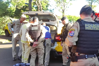foto de Mulher acaba esfaqueada e homem preso em Maringá