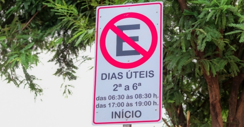 Prefeitura implanta terceira faixa em novo trecho da Avenida Pedro Taques 