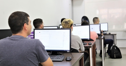 Prefeitura de Maringá abre inscrições para cursos gratuitos nas áreas de robótica e design digital