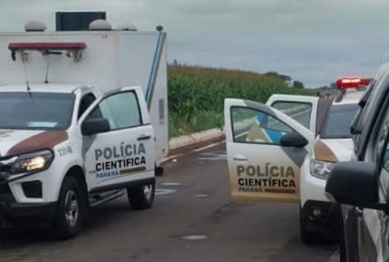 foto de Acidente entre carro e caminhonete deixa dois mortos na PR-323