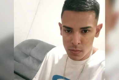 foto de Jovem morre em acidente entre moto e carreta na BR-376, em Sarandi