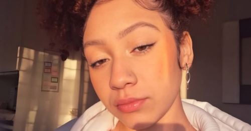 Adolescente é encontrada morta a facadas pela mãe ao chegar do trabalho no Paraná