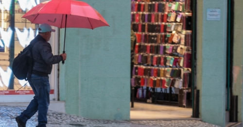 Chuvas retornam ao Paraná após mais de 20 dias de tempo seco em várias regiões, aponta Simepar
