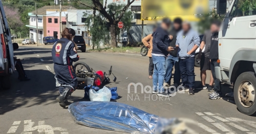Jovem morre após colisão entre moto e caminhão em Maringá