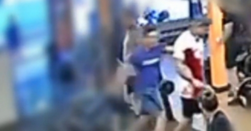 Homem é assassinado dentro de academia após perseguição registrada por câmeras