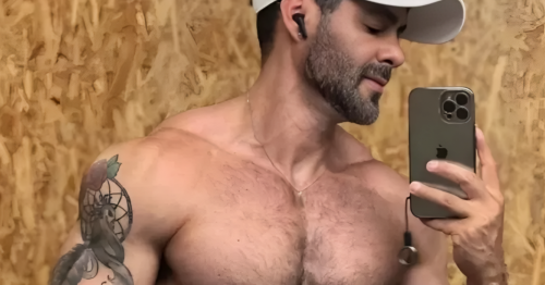 Professor do Dança dos Famosos é achado morto em residência no Paraná