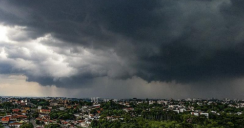 Chuvas fortes, vento e granizo: Paraná tem dois alertas de tempestade hoje