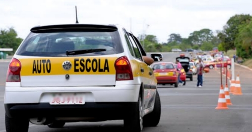 Menos aulas práticas: entenda a nova exigência para tirar CNH — Detran Paraná