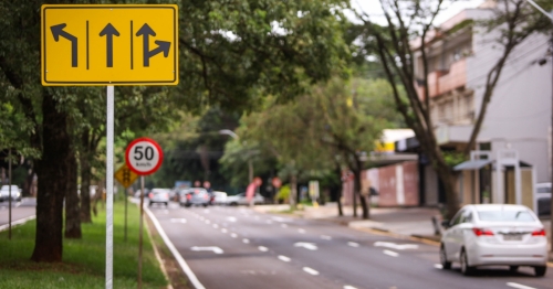 Cruzamento da Avenida São Paulo com a Avenida JK passa a ter nova organização de conversões