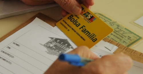 Beneficiários do Bolsa Família podem ganhar 13º salário; veja mais detalhes 