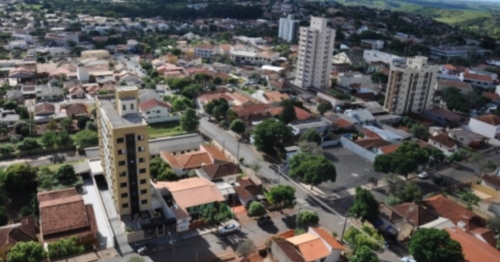 Concurso no PR oferece salários de até R$ 20 mil; inscrições acabam hoje — veja como se inscrever