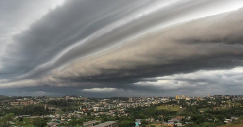 Temporal à vista: INMET alerta para chuvas intensas no Paraná; veja as cidades