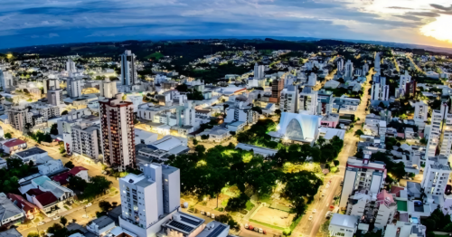 Cidade com 30,4 mil habitantes no Paraná abre concurso com 47 vagas e salário de até R$ 23,4 mil; veja como participar
