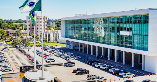 Governo do Paraná vai convocar mais de 3 mil candidatos de diferentes concursos