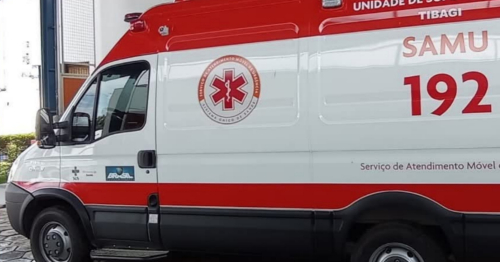 Jovem de 22 anos não resiste após engasgamento com carne enquanto comia marmita