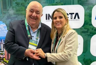 foto de Majô propõe ‘Legislativo Inteligente’ durante encontro nacional que reuniu Rafael Greca e lideranças da inovação em Maringá