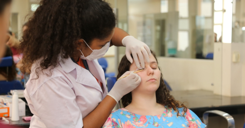 Programa ‘Mulher Protagonista’ oferece capacitações profissionais gratuitas para mulheres em Maringá; inscrições estão abertas