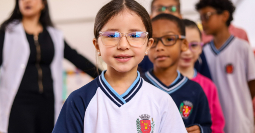 “Olhando para o Futuro” garante mais qualidade de vida para crianças com entrega de óculos