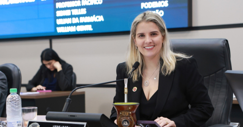 No Agosto Lilás, Majô propõe programa para fortalecer autonomia econômica das mulheres em Maringá
