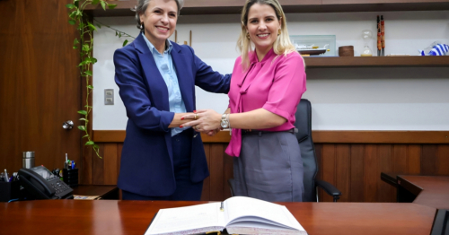 Pela primeira vez, duas mulheres fazem a transmissão do comando da Prefeitura de Maringá