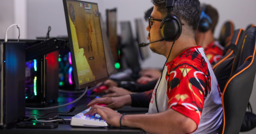 Dia do Gamer: Competições de CS2 antecedem evento de jogos digitais e realidade virtual