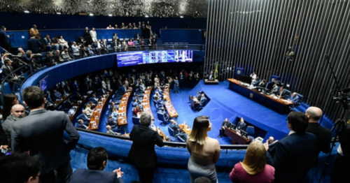 Senado vota PEC pelo fim da escala 6x1